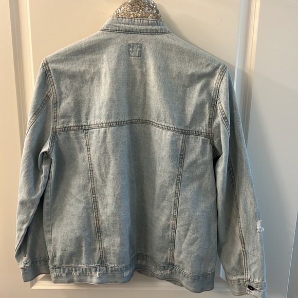 True Craft Denim Distressed Jacket Light Wash Sparkle Collar - Picture 5 of 10
